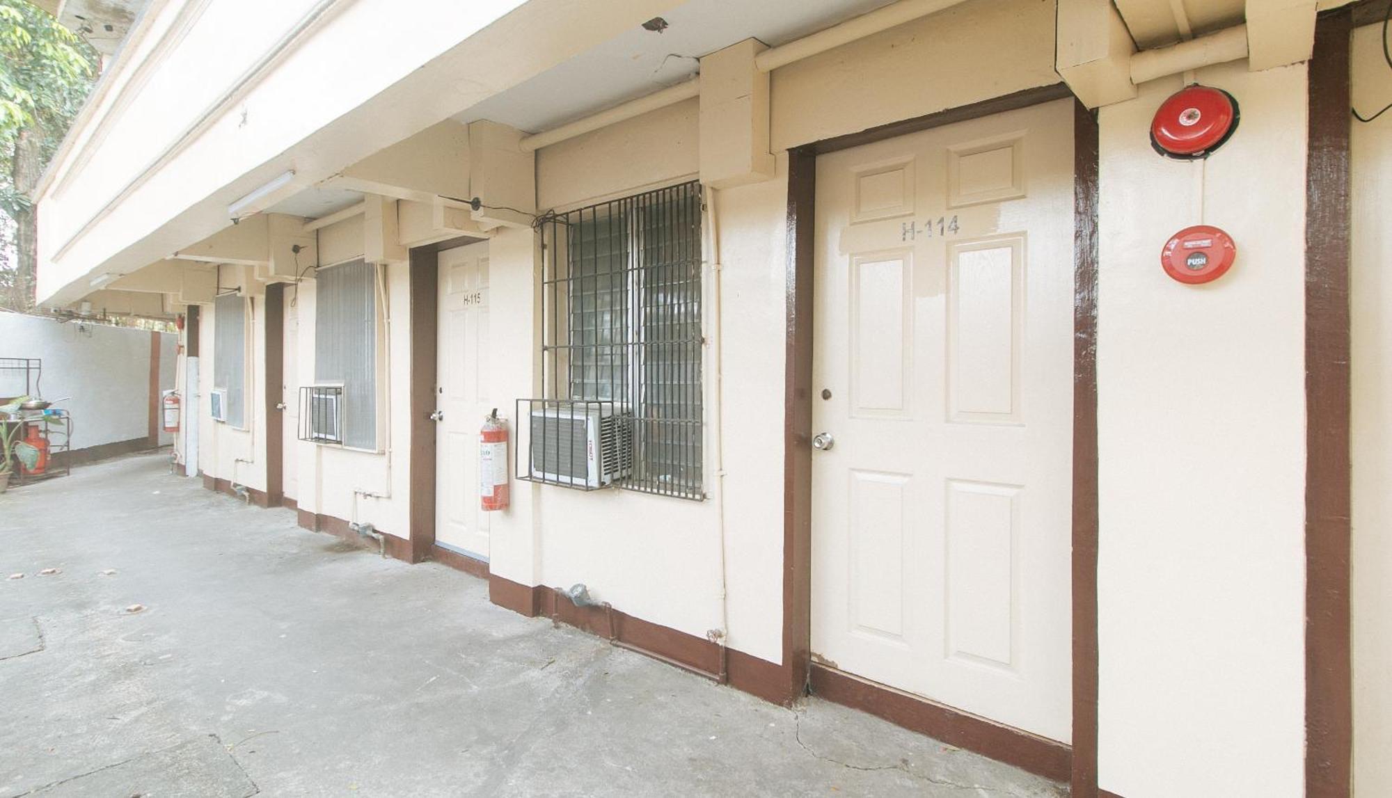 Reddoorz At City Stay Inns Marilao Lias Dış mekan fotoğraf
