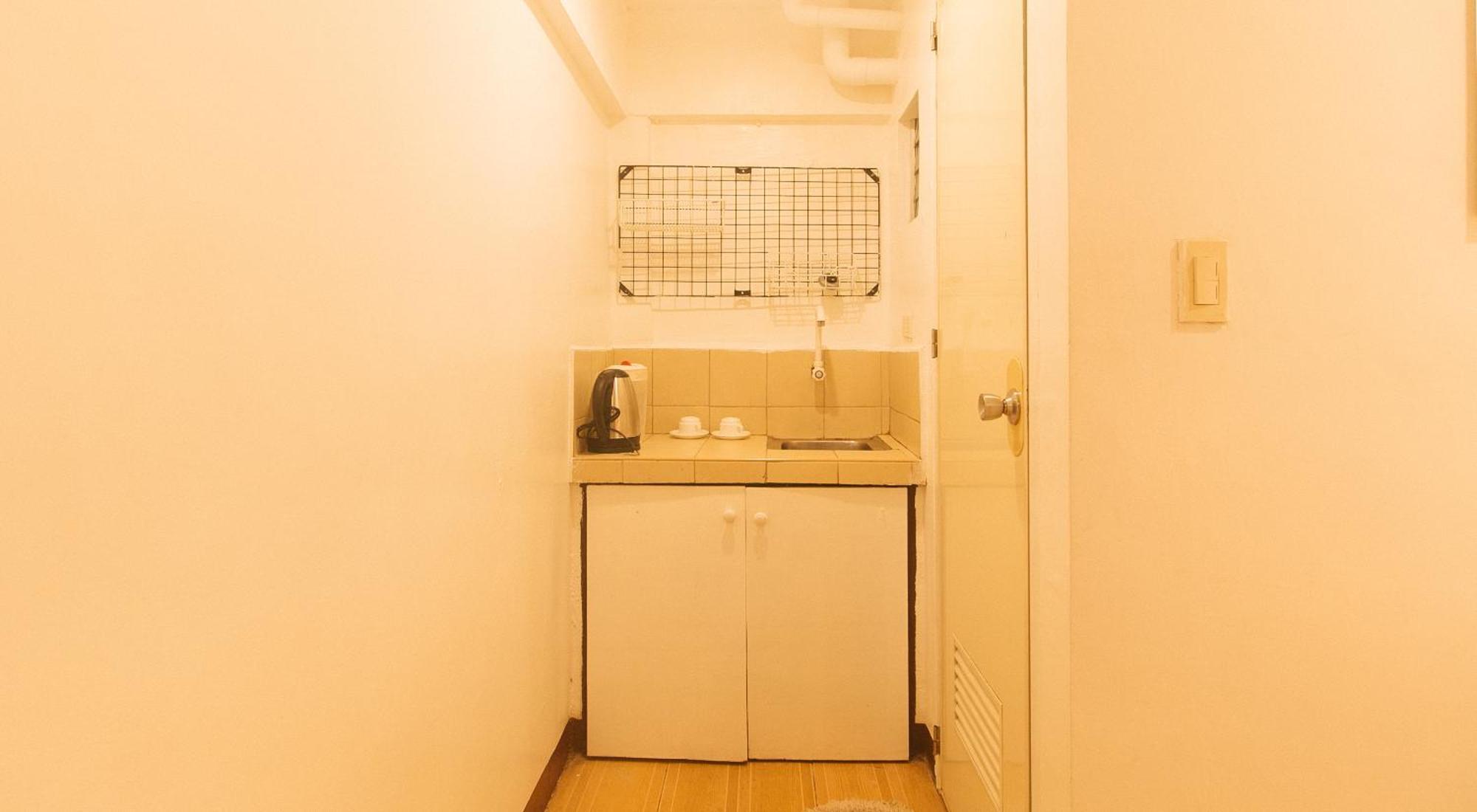Reddoorz At City Stay Inns Marilao Lias Dış mekan fotoğraf