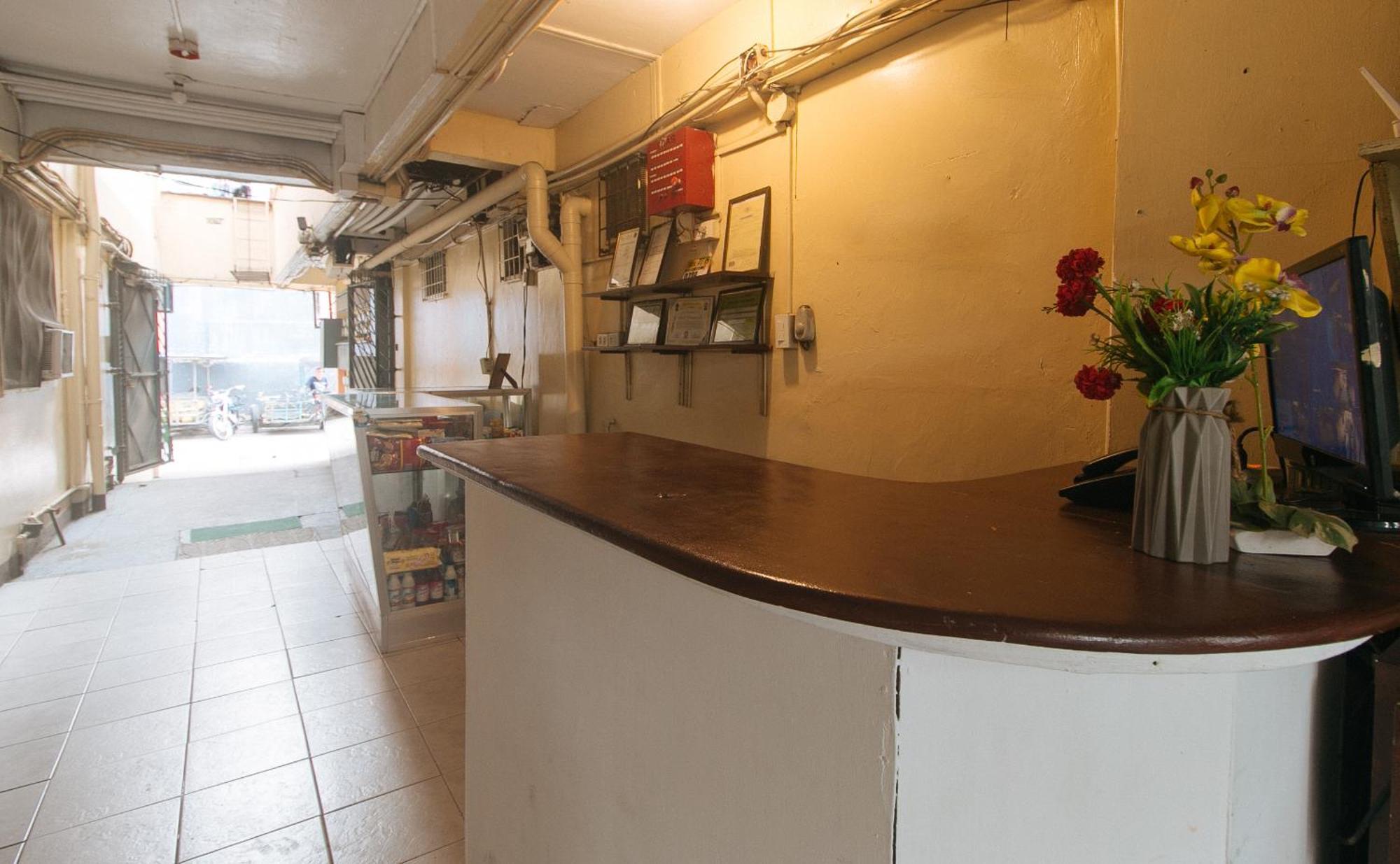 Reddoorz At City Stay Inns Marilao Lias Dış mekan fotoğraf