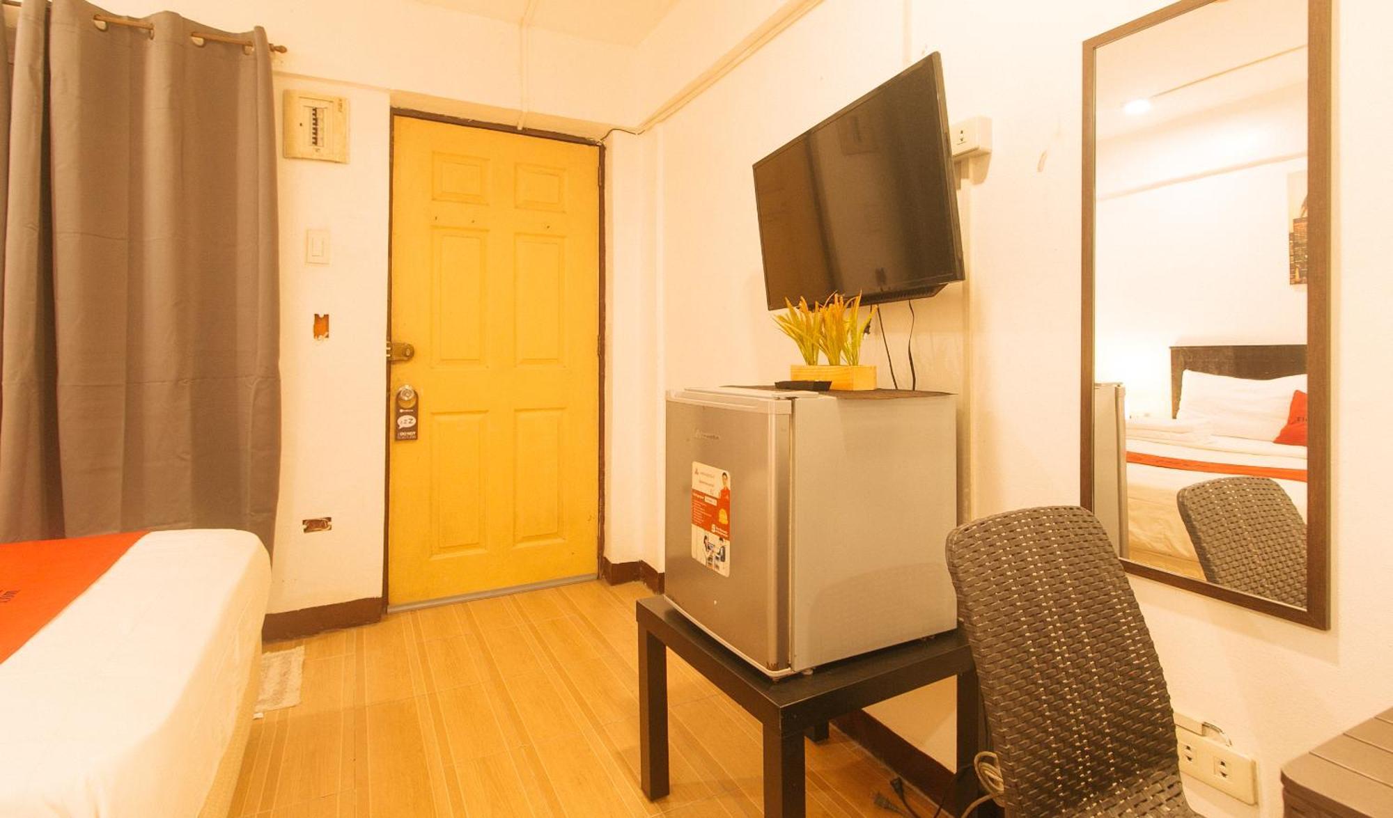 Reddoorz At City Stay Inns Marilao Lias Dış mekan fotoğraf