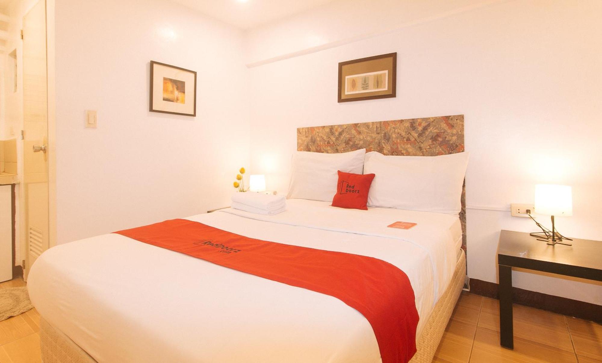 Reddoorz At City Stay Inns Marilao Lias Dış mekan fotoğraf