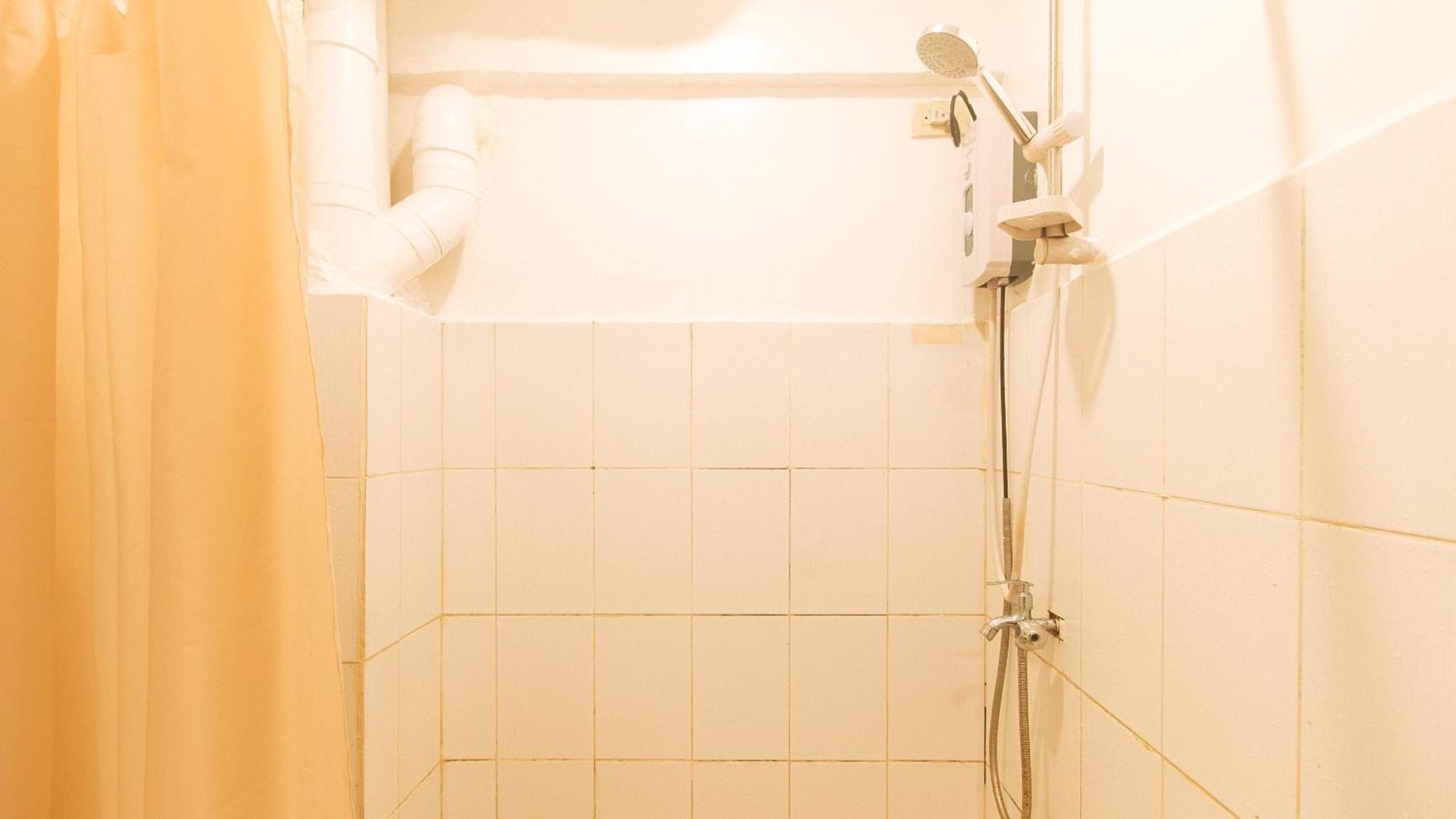 Reddoorz At City Stay Inns Marilao Lias Dış mekan fotoğraf